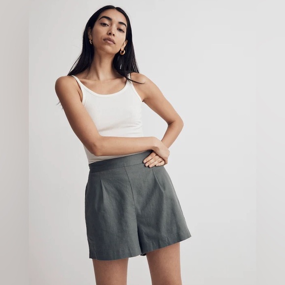 Madewell Pants - Madewell Clean Pull-On Linen/Cotton Shorts in Architect Green Size XL